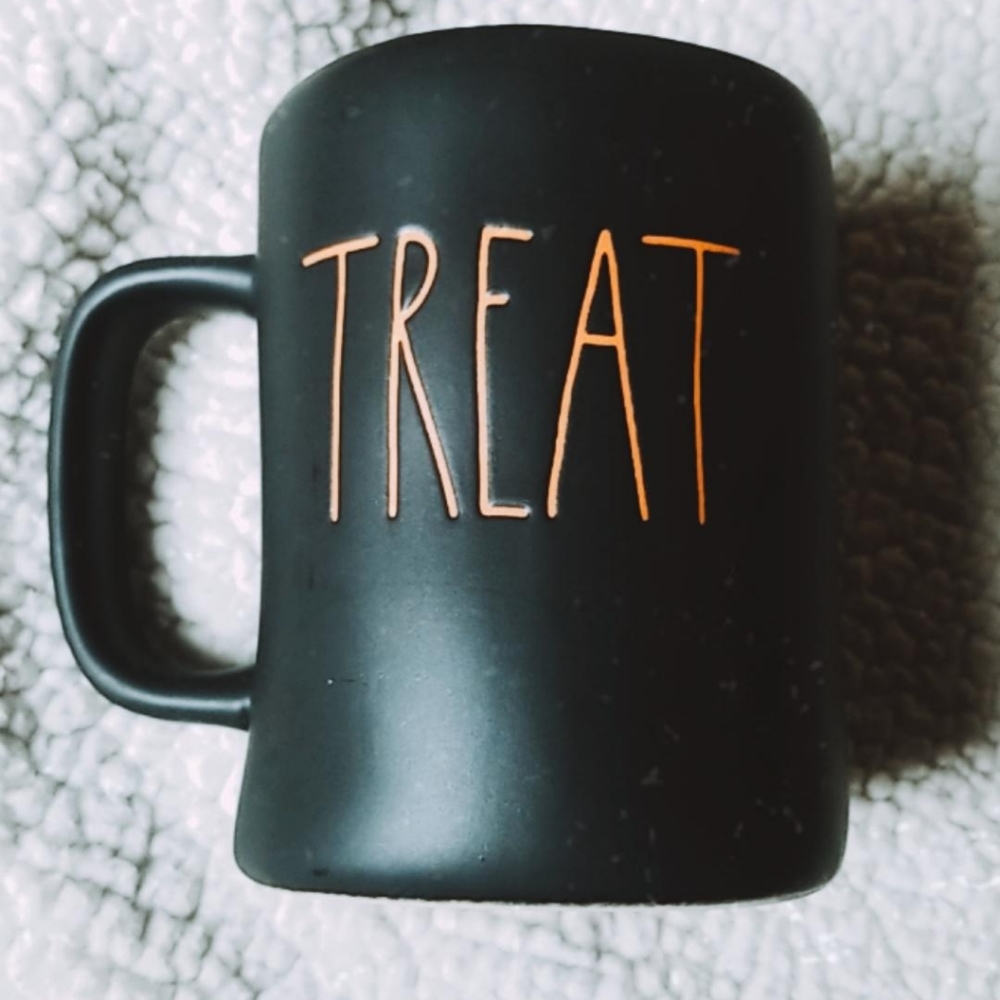 Rae Dunn Halloween "TRICK/TREAT" Mug